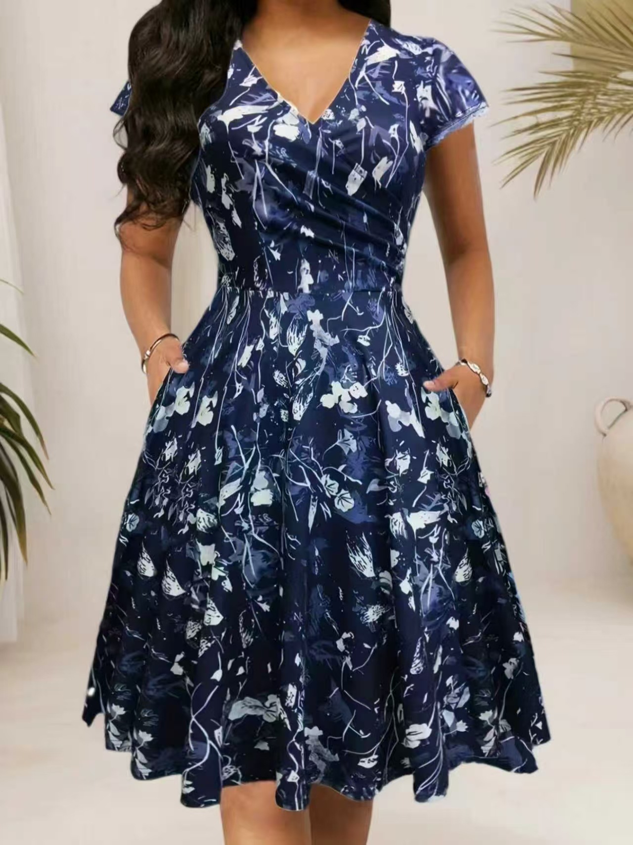 2026年夏 ラウンドネック ポケット付き半袖ロングワンピー - French Vintage Floral Midi Dress のレビューと価格
