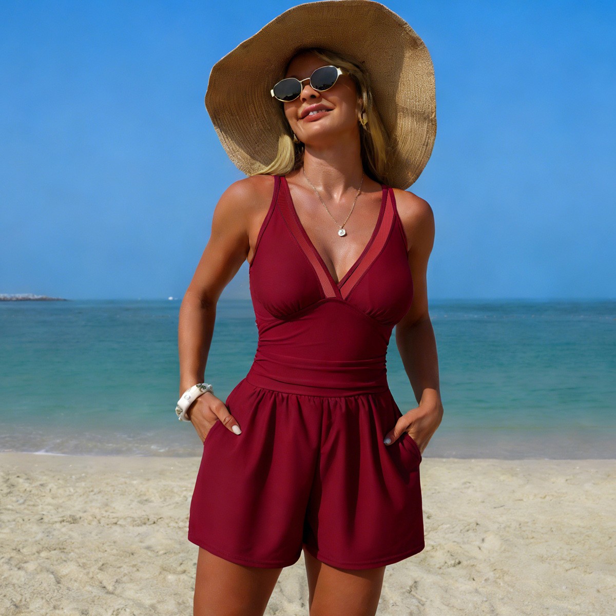 ブラックの無地ノースリーブVネック水着、シアーメッシュパネル - Swimwear のレビューと価格