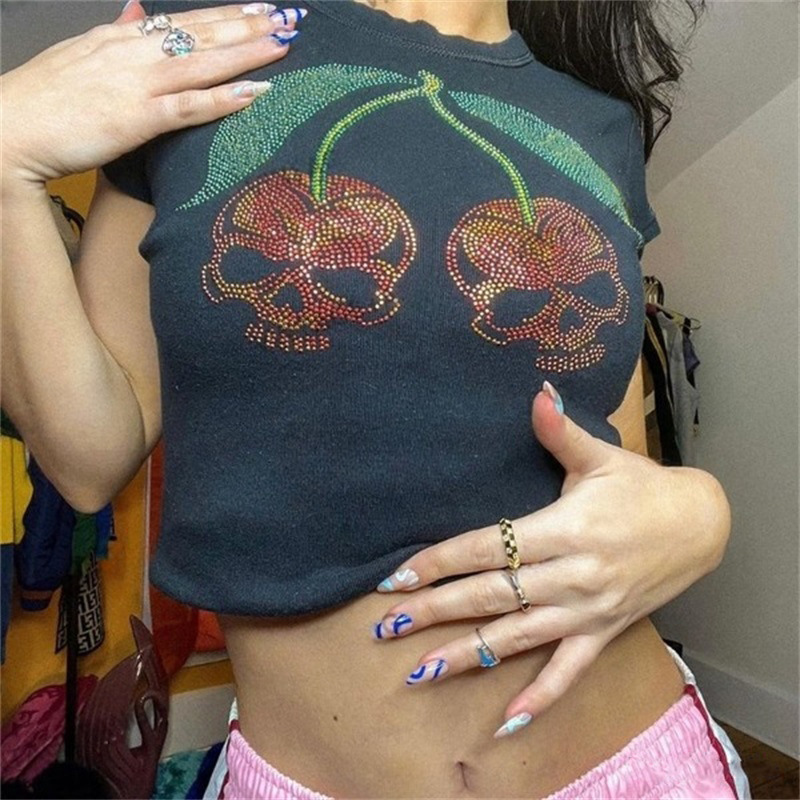 女の子のためのemoグラフィックTシャツ、ゴシックストリート - Y2K Graphic Baby Tee Crop のレビューと価格