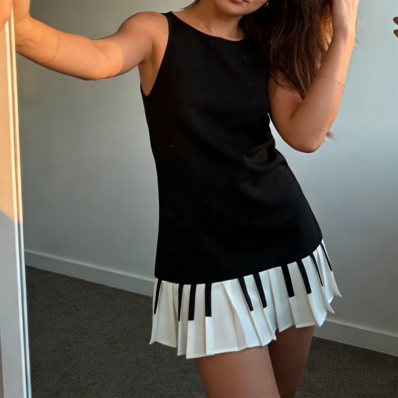 レディース Y2K ピアノキー プリーツ ミニドレス ヴィン - Y2K Backless Halter Mini Dress のレビューと価格