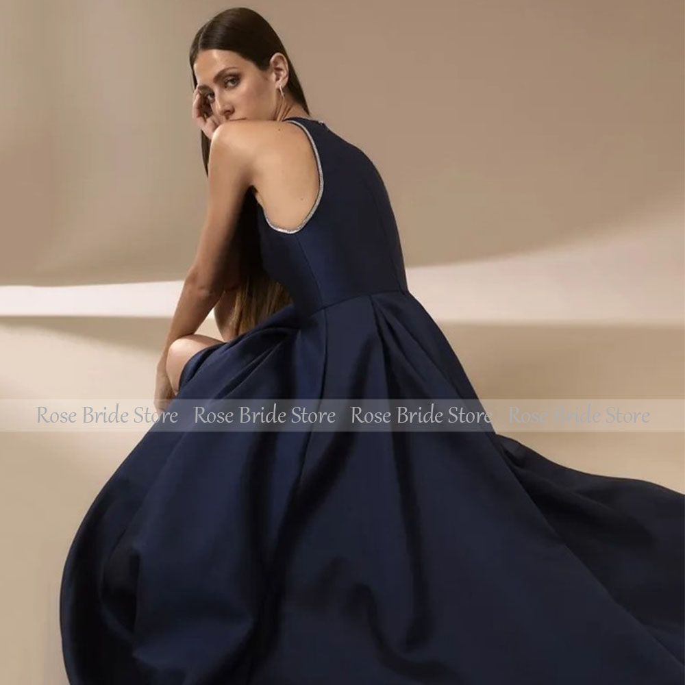 ネイビーブルーのサテンイブニングドレス レディース 2025 - Elegant Satin Evening Gown Split のレビューと価格