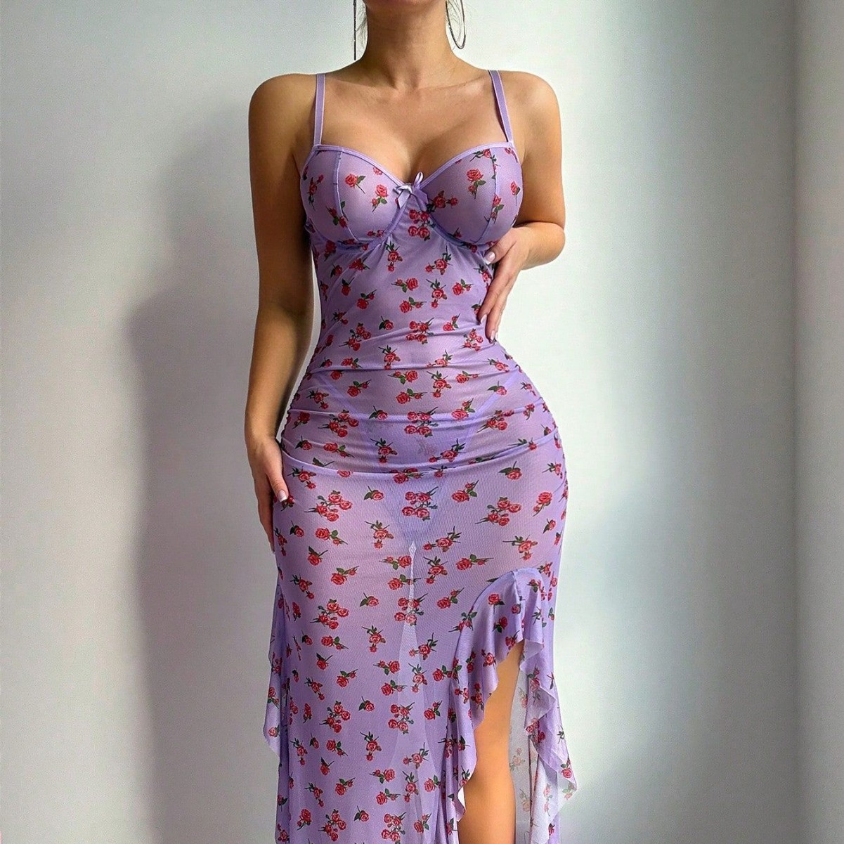 透け感のあるメッシュ素材を使用した、プラスサイズ向けのセクシ - Sexy Mesh Sheer Bodycon Dress のレビューと価格